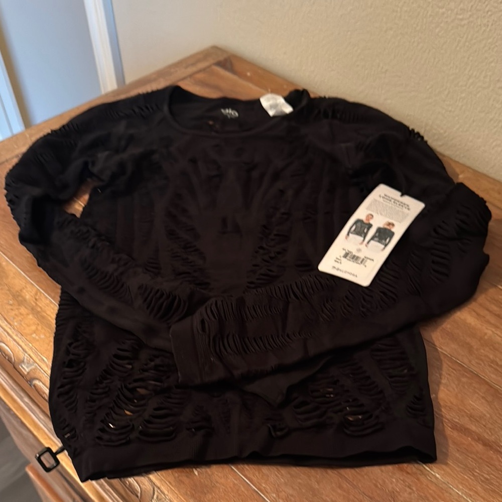 NWT Alo yoga long sleeve top